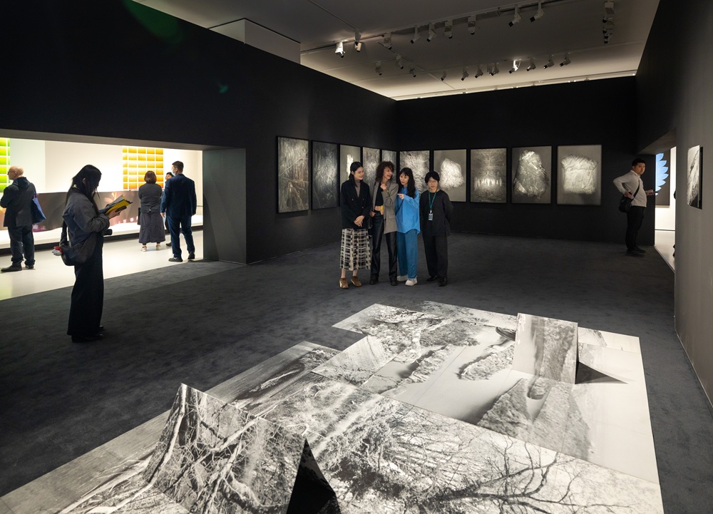 广州影像三年展 2025.展览现场 .jpg