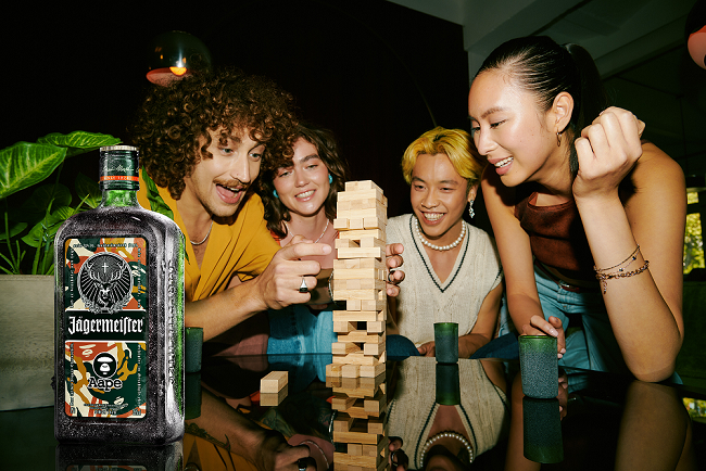 野格 × aape的首次跨界联名